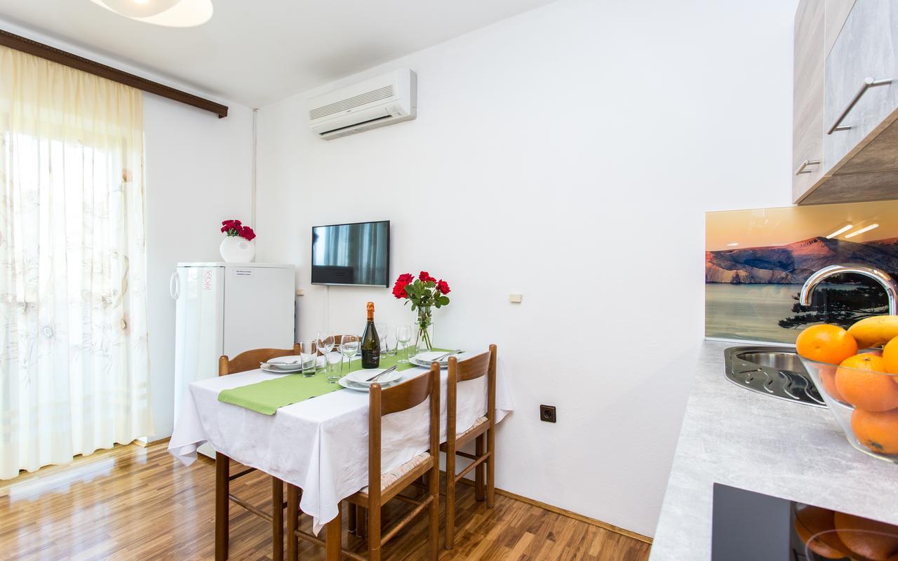 Apartments Lucija 2 Baška Eksteriør bilde