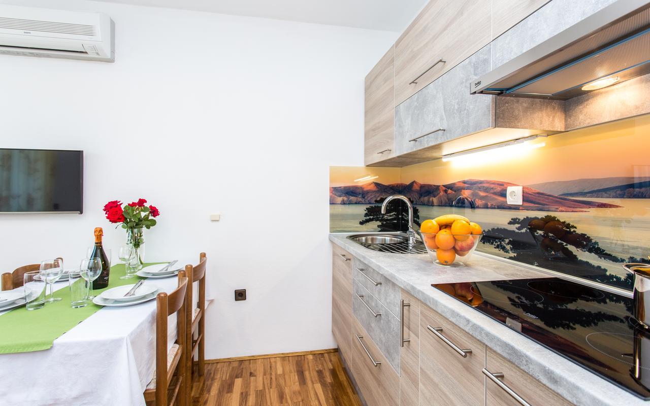 Apartments Lucija 2 Baška Eksteriør bilde