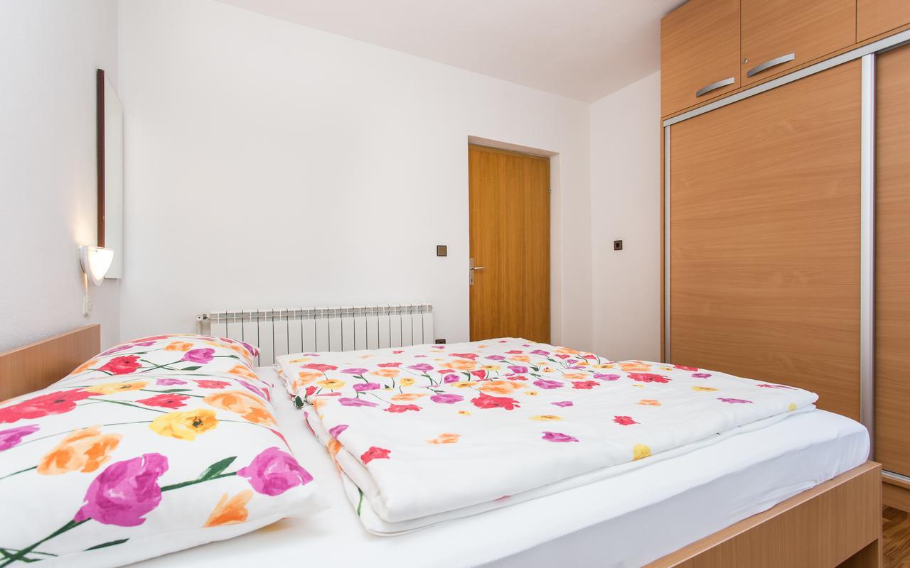Apartments Lucija 2 Baška Eksteriør bilde