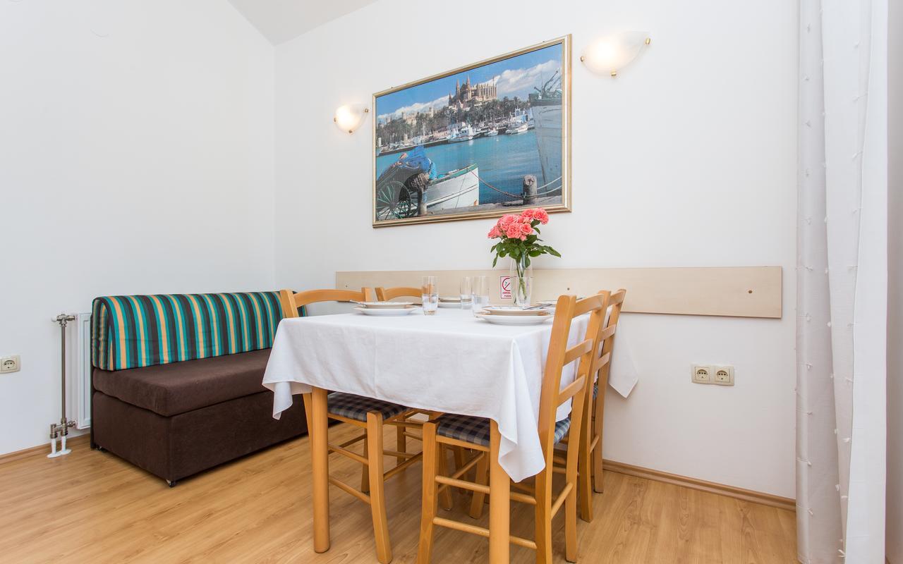 Apartments Lucija 2 Baška Eksteriør bilde