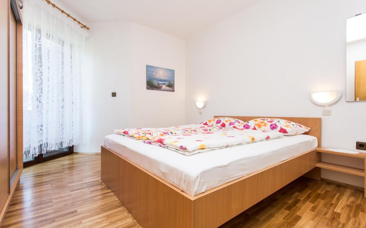 Apartments Lucija 2 Baška Eksteriør bilde